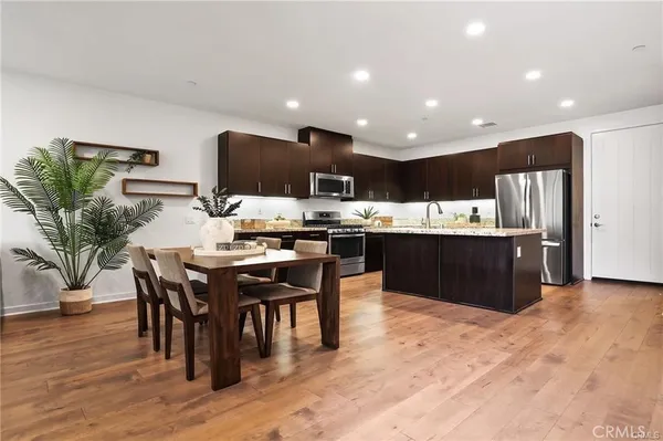 $4,400 | 53 Savannah, Lake Forest, CA 92630