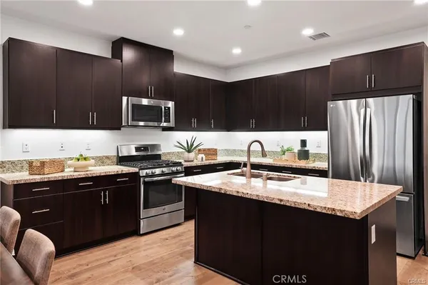 $4,400 | 53 Savannah, Lake Forest, CA 92630