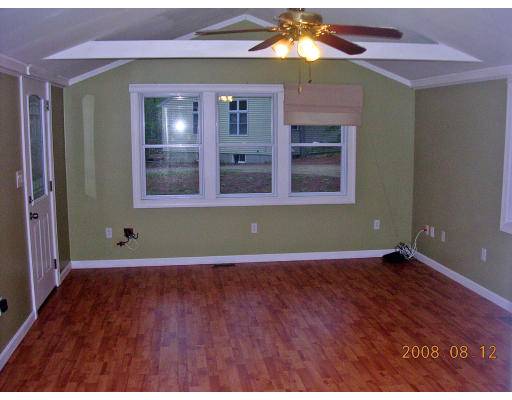 18 Hill Road Westminster, MA 01473 - Photo 2 of 3