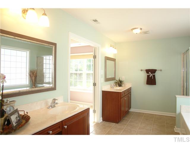 3208 Queensland Road Raleigh, NC 27614 - Photo 19 of 25 Gallery Image 19