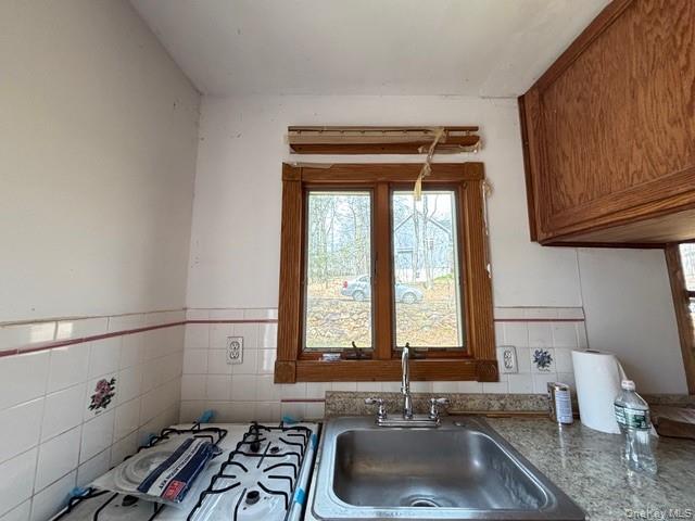 34 Cascade Lake Road Warwick, NY 10990 - Photo 10 of 23