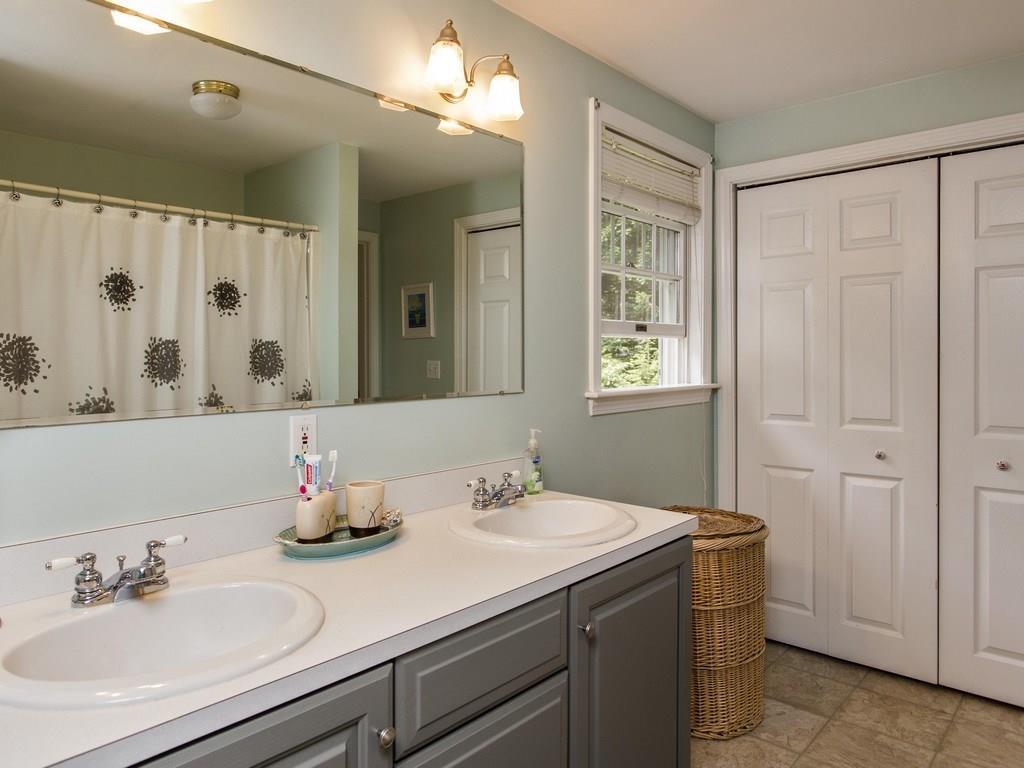 8 Arbor Road Falmouth, ME 04105 - Photo 25 of 35 Photo