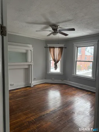 $2,400 | 165 Adelaide Street, Hartford, CT 06114