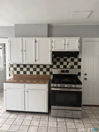 $2,400 | 165 Adelaide Street, Hartford, CT 06114