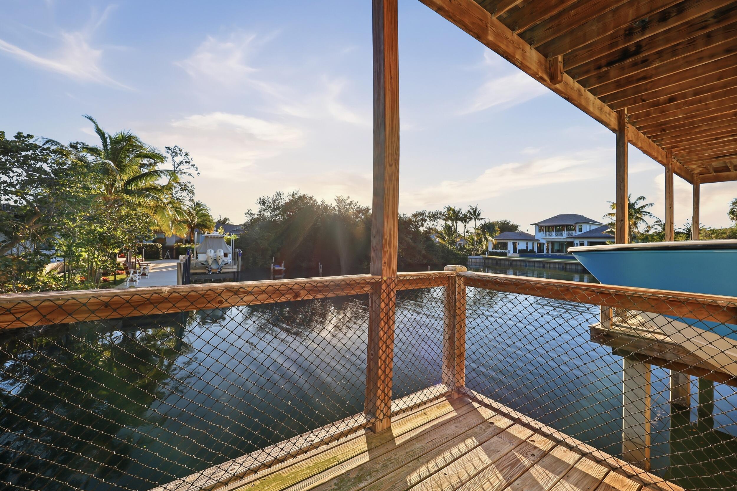 953 Thayer Lane Jupiter, FL 33458 - Photo 25 of 43 004_0CJb