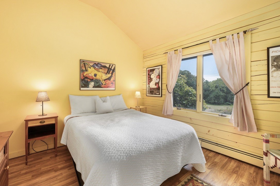 888 Tillinghast Road East Greenwich, RI 02818 - Photo 22 of 40 1st Floor Bedroom