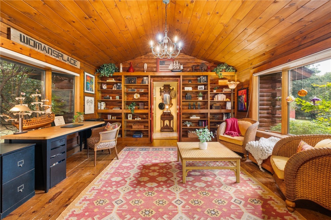 888 Tillinghast Road East Greenwich, RI 02818 - Photo 5 of 40 Gallery Image 5