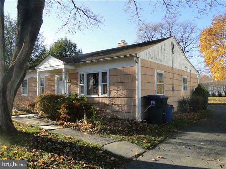 126 Gable Road Paoli, PA 19301 - Photo 2 of 7