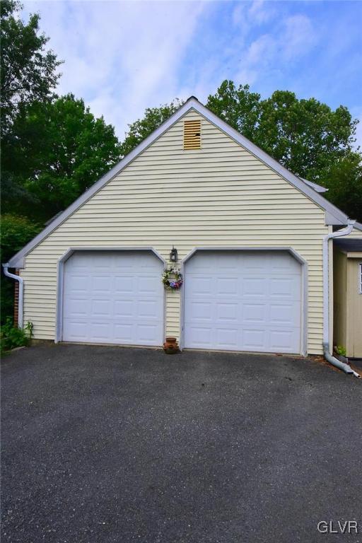 3075 Rambeau Road Bethlehem, PA 18020 - Photo 34 of 35 Gallery Image 34