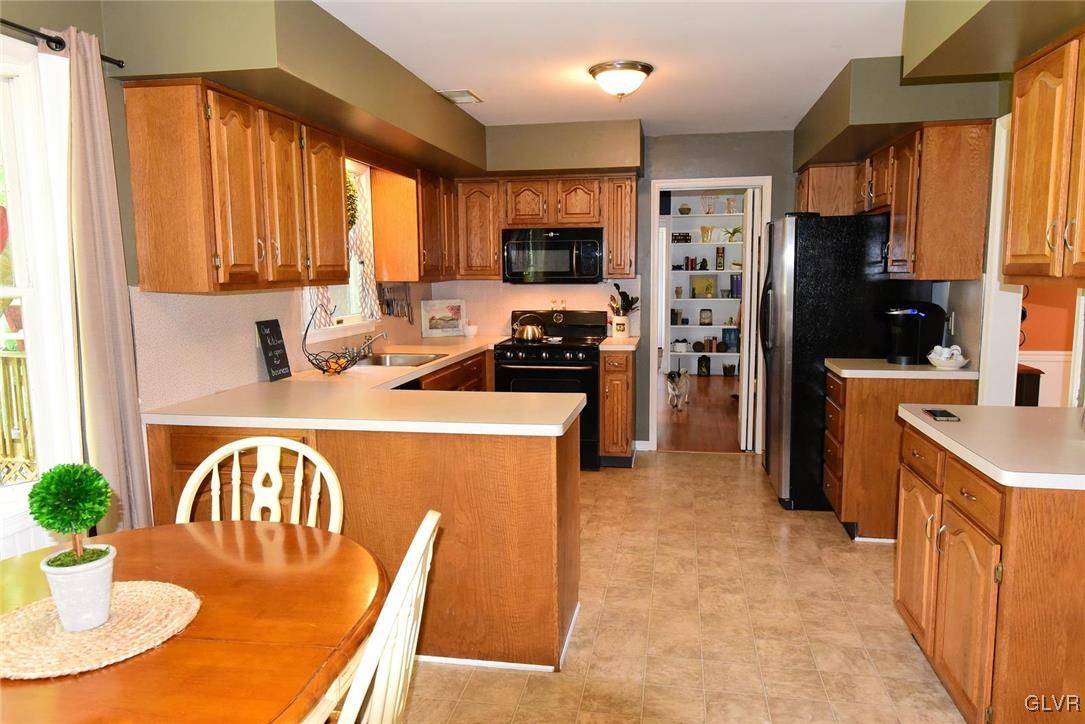 3075 Rambeau Road Bethlehem, PA 18020 - Photo 9 of 35 Gallery Image 9