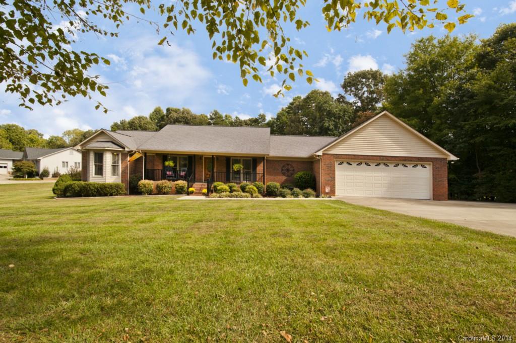 7271 Price Point Denver, NC 28037 - Photo 1 of 24 Gallery Image 1