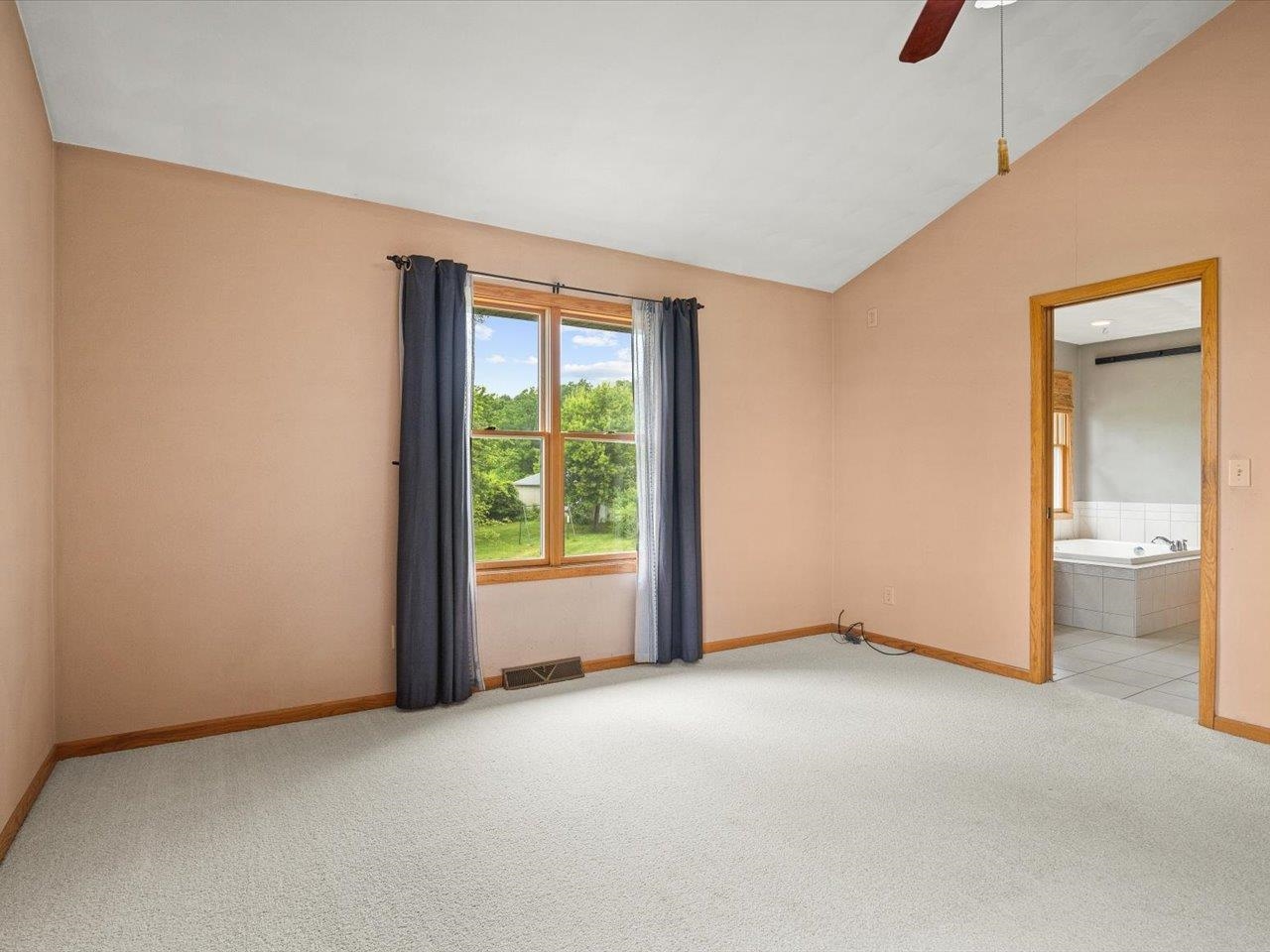 13728 Yale Bridge Road Durand, IL 61024 - Photo 23 of 37