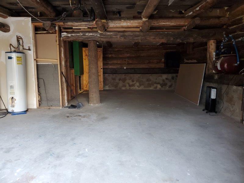 69385 Green Ridge Loop Sisters, OR 97759 - Photo 17 of 28 Garage Parking