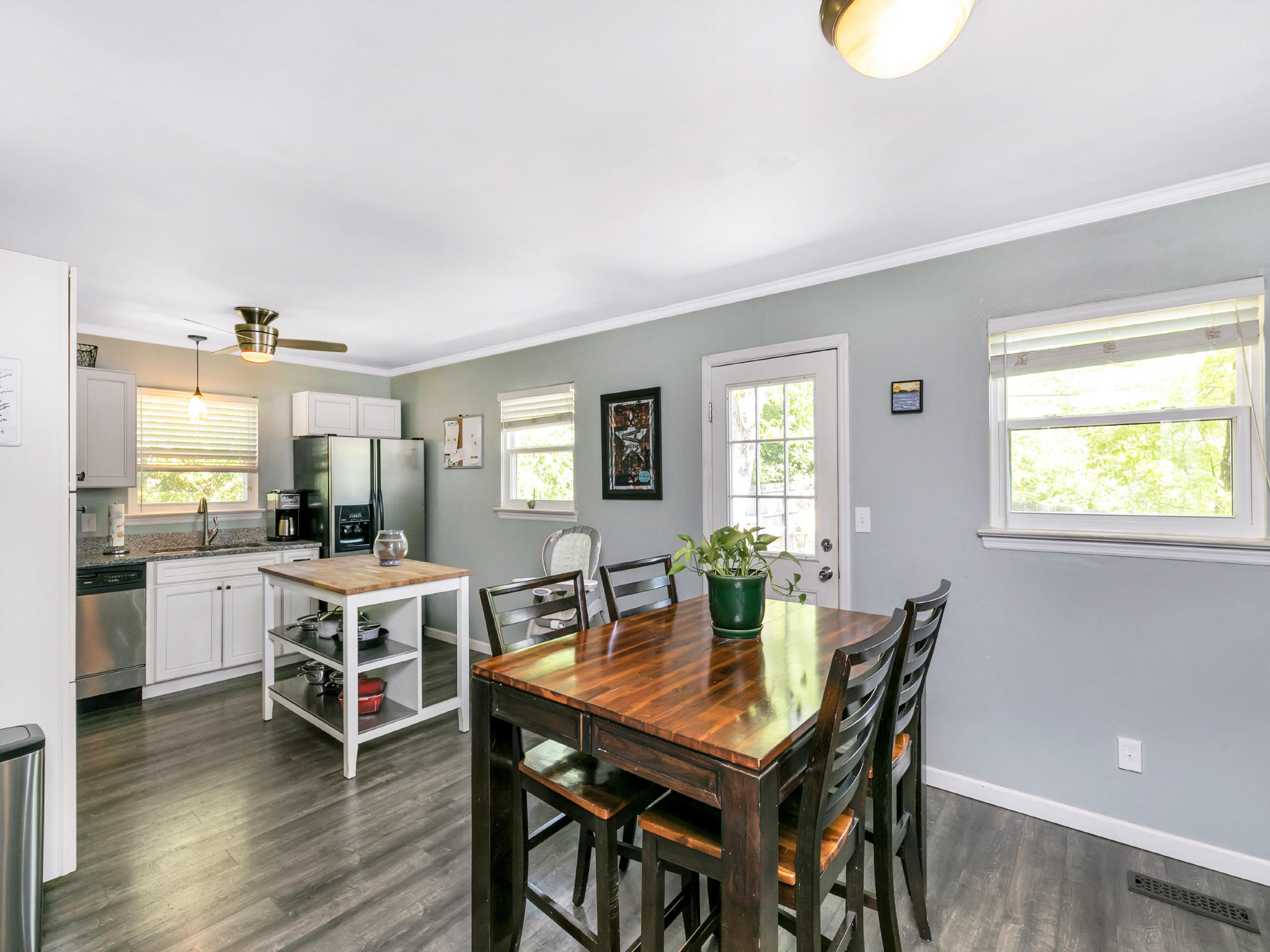 1006 Signal Road Signal Mountain, TN 37377 - Photo 12 of 23 Open kitchen/dining