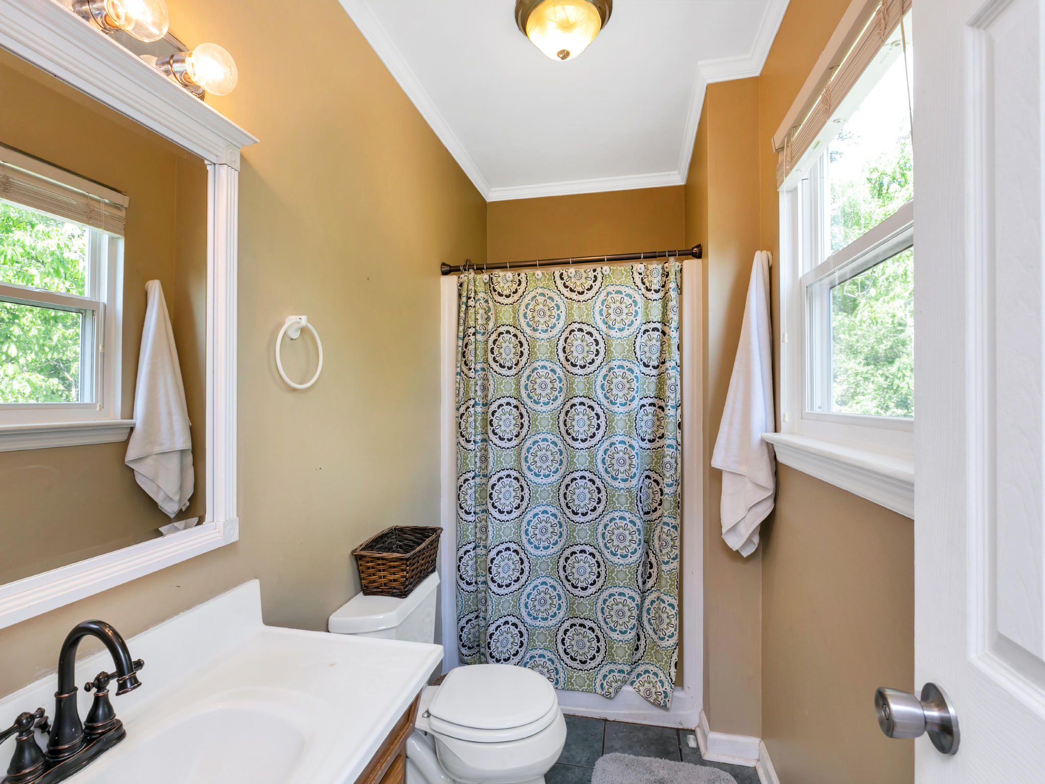 1006 Signal Road Signal Mountain, TN 37377 - Photo 18 of 23 Master Bathroom