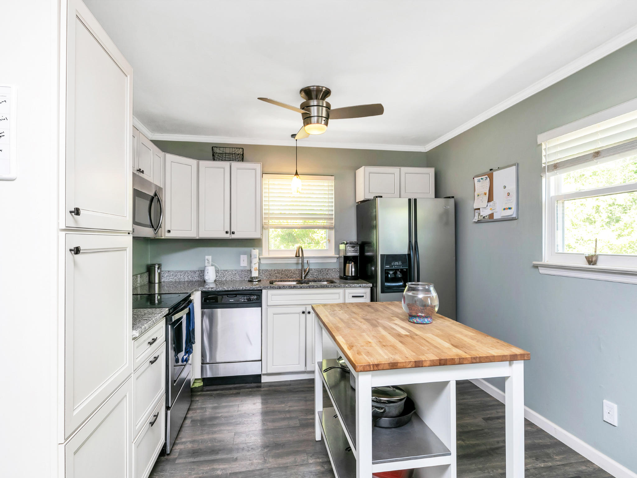 1006 Signal Road Signal Mountain, TN 37377 - Photo 9 of 23 Kitchen