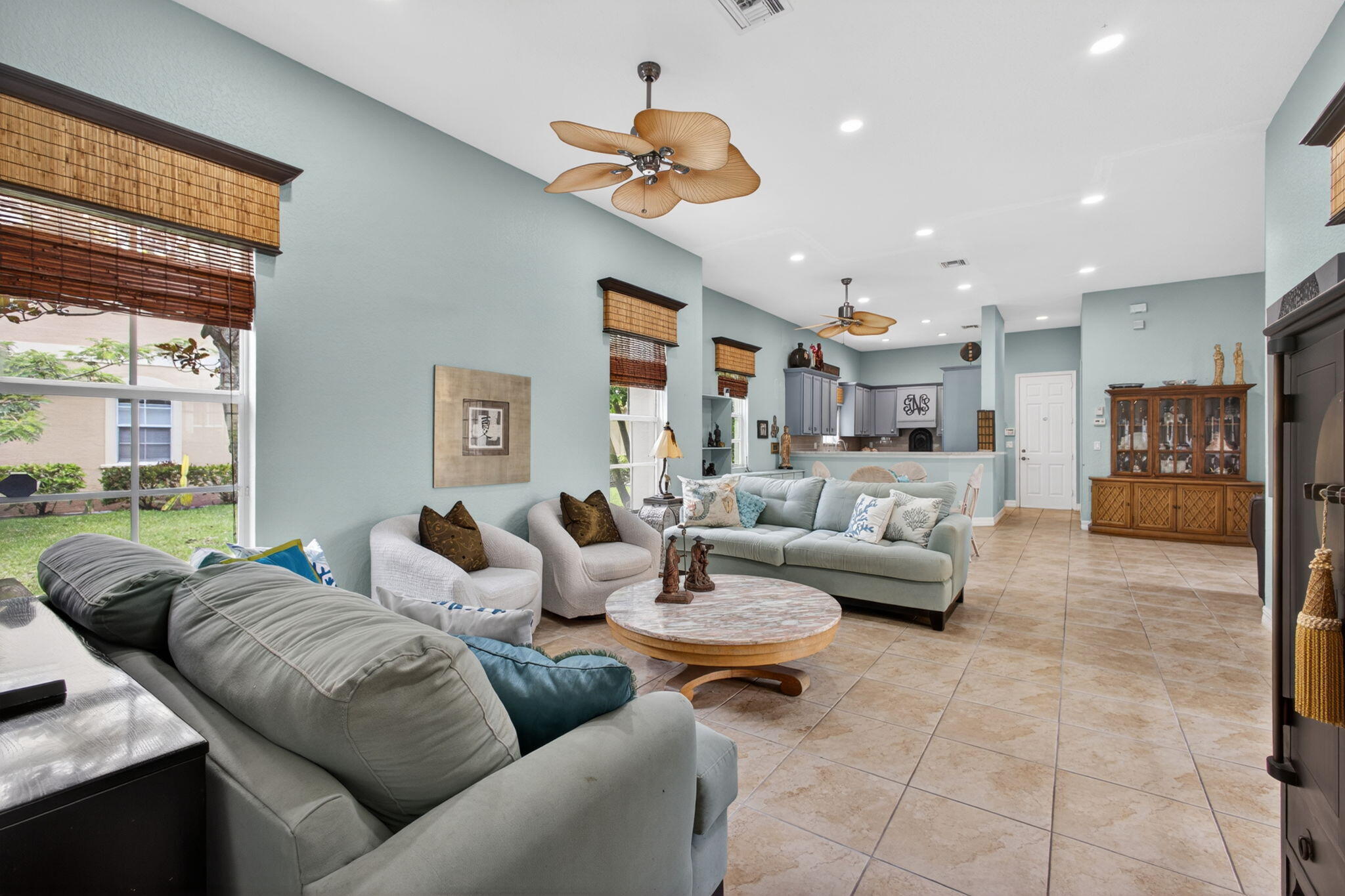 127 Arklow Avenue Jupiter, FL 33458 - Photo 9 of 36 23-web-or-mls-5D1A7207