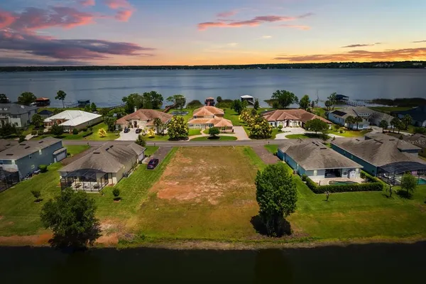 $779,360 | 19 Island Club Drive, Tavares, FL 32778