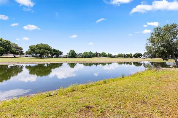 $779,360 | 19 Island Club Drive, Tavares, FL 32778