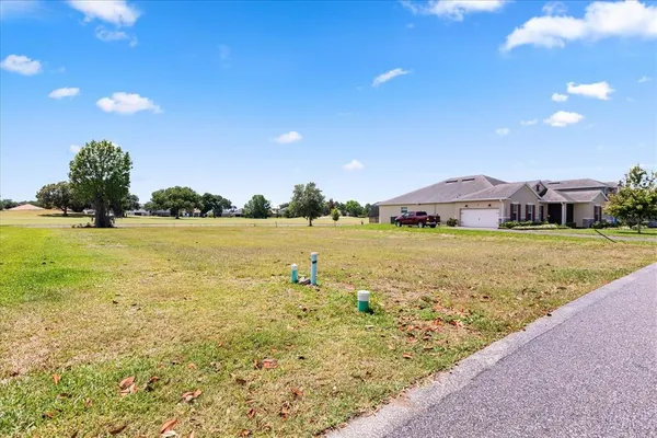 $779,360 | 19 Island Club Drive, Tavares, FL 32778
