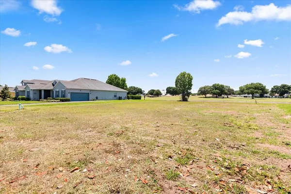 $779,360 | 19 Island Club Drive, Tavares, FL 32778