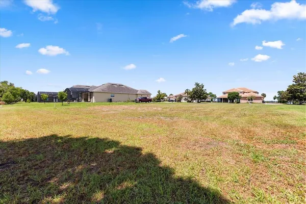 $779,360 | 19 Island Club Drive, Tavares, FL 32778