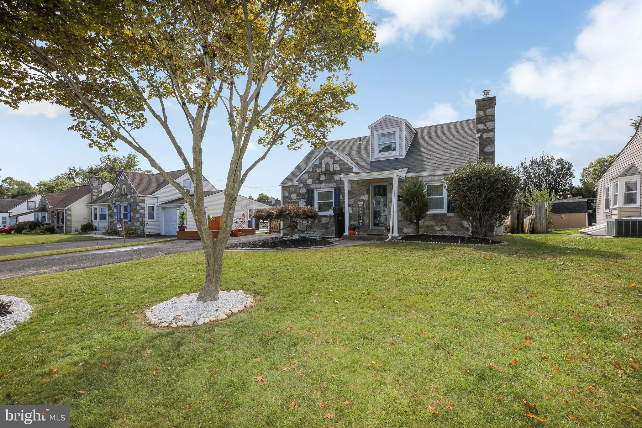 404 Exton Road Hatboro, PA 19040 - Photo 2 of 40