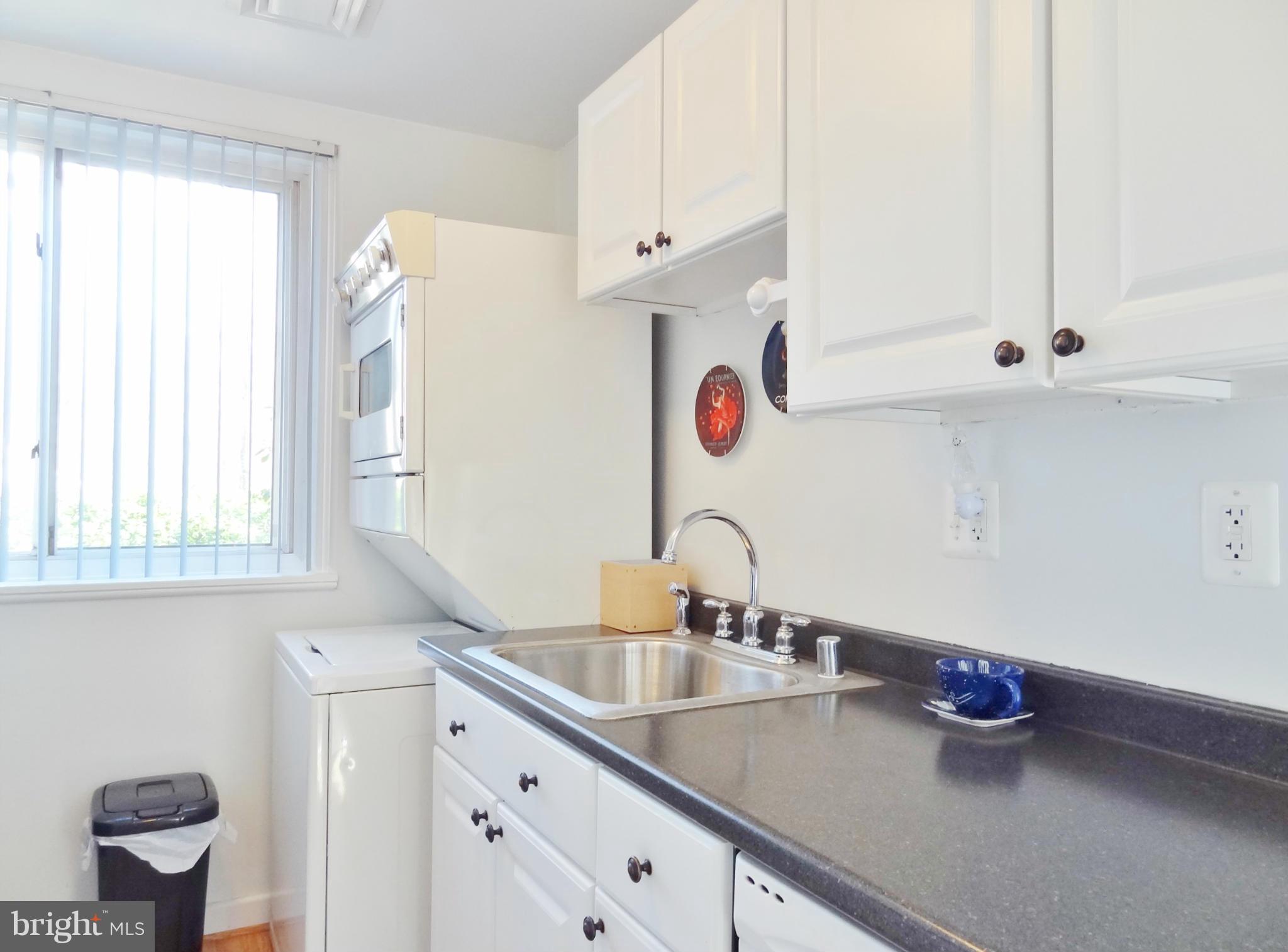 37 Ridge Road, Unit L Greenbelt, MD 20770 - Photo 3 of 10 Kitchen