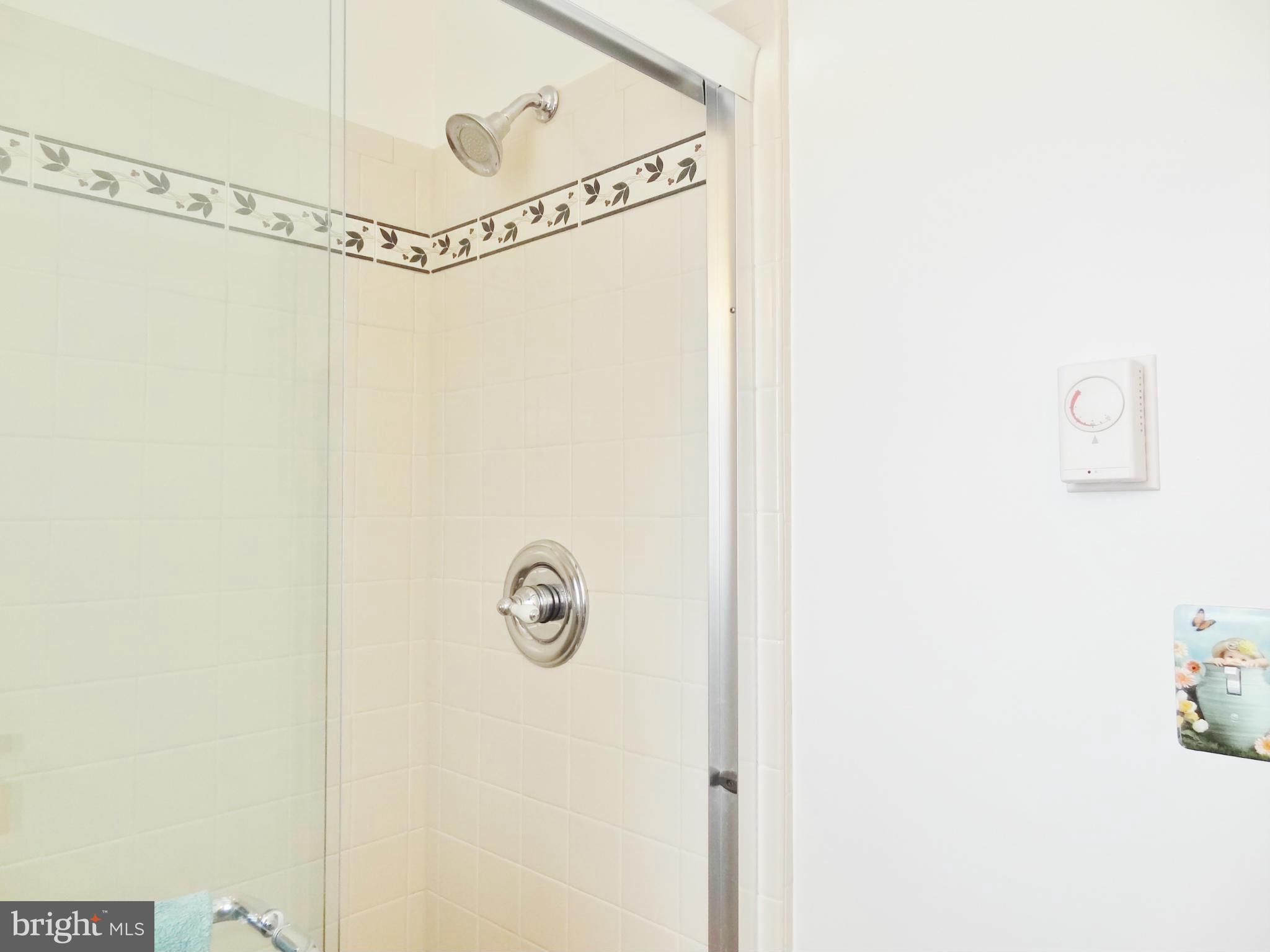 37 Ridge Road, Unit L Greenbelt, MD 20770 - Photo 6 of 10 Bath With Ceramic Shower