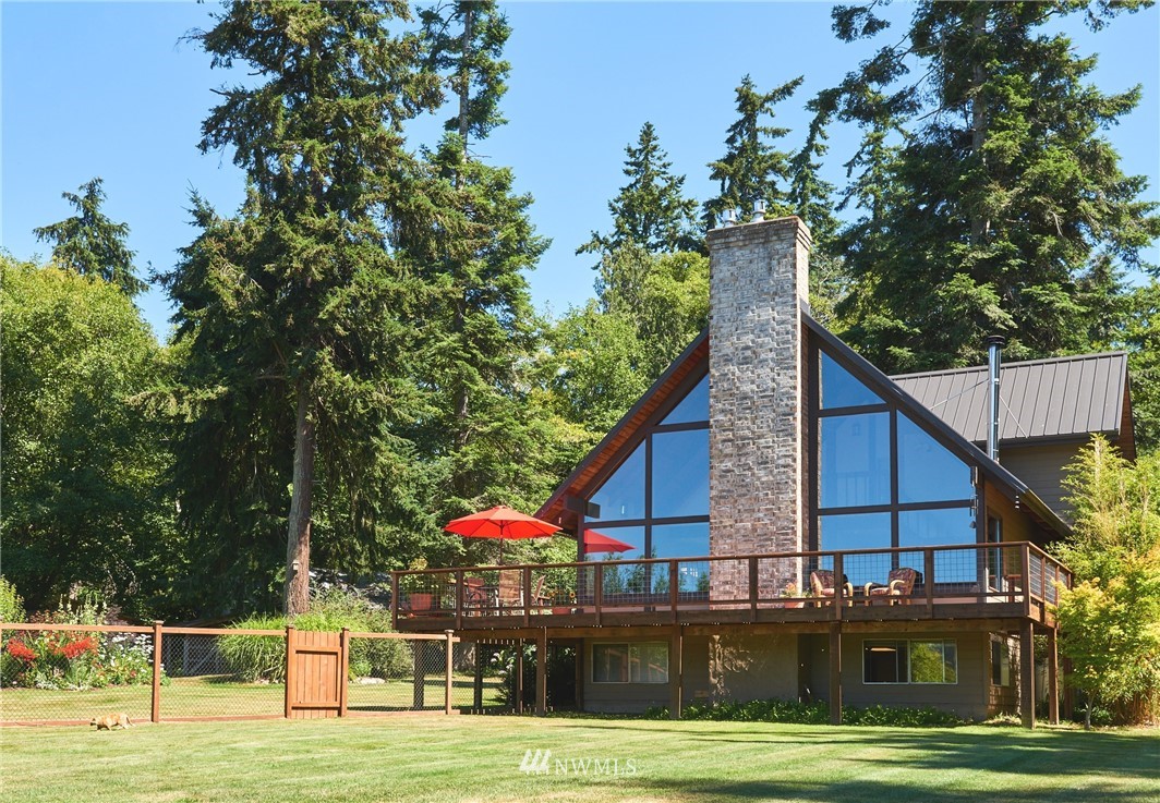 5715 Cameron Road Freeland, WA 98249 - Photo 1 of 25