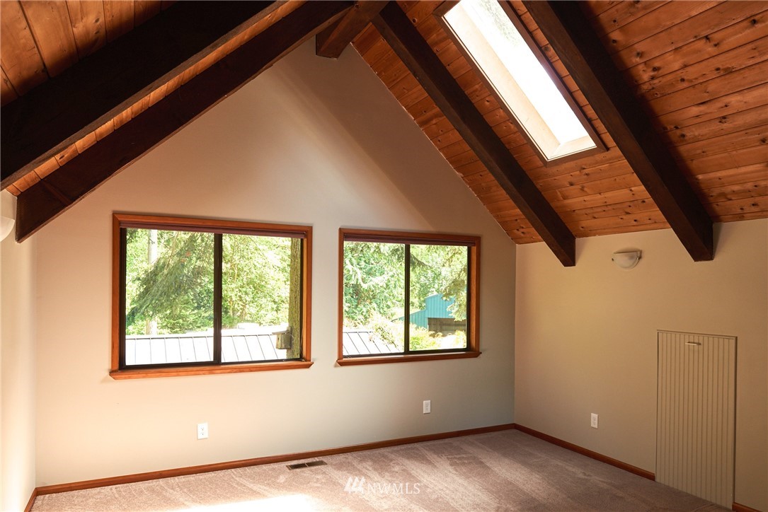 5715 Cameron Road Freeland, WA 98249 - Photo 15 of 25