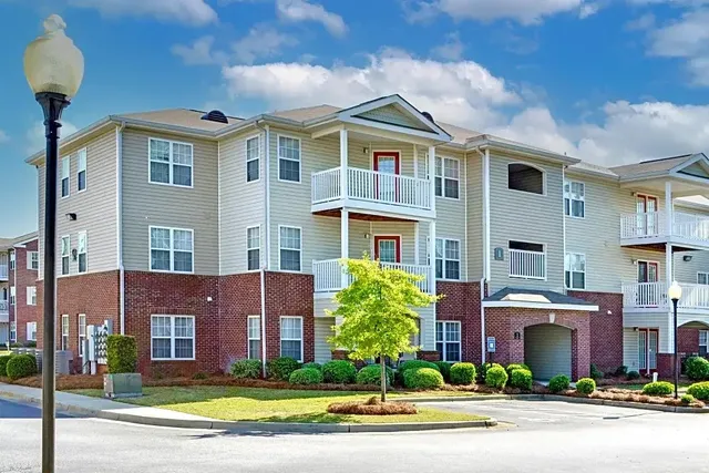 $710 | 320 South Jackson Street, Albany, GA 31701