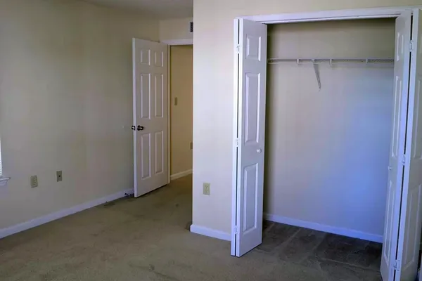 $710 | 320 South Jackson Street, Albany, GA 31701