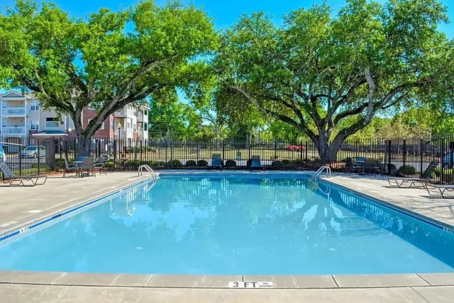 $710 | 320 South Jackson Street, Albany, GA 31701