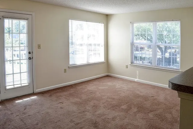 $710 | 320 South Jackson Street, Albany, GA 31701