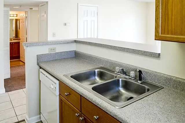 $710 | 320 South Jackson Street, Albany, GA 31701