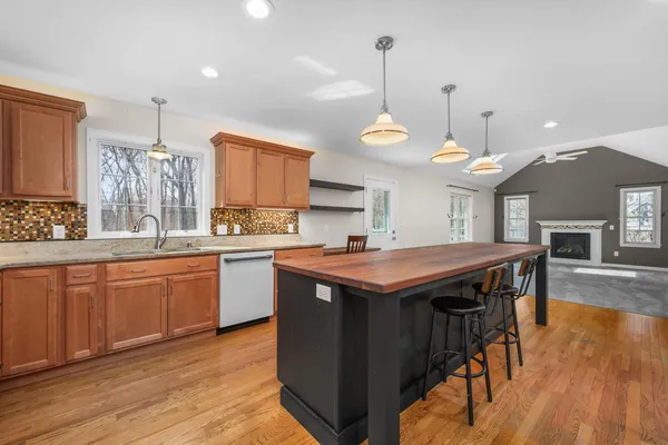 $850,000 | 21 Grand Oak Road, Forestdale, MA 02644