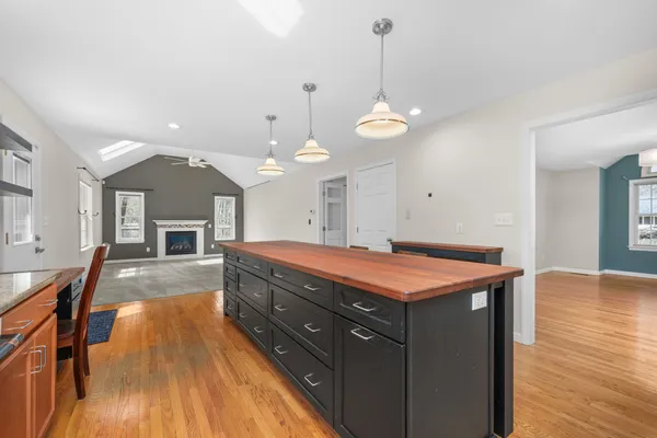 $850,000 | 21 Grand Oak Road, Forestdale, MA 02644