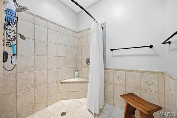 $435,000 | 2032 Bluebird Lane, Highland, IL 62249