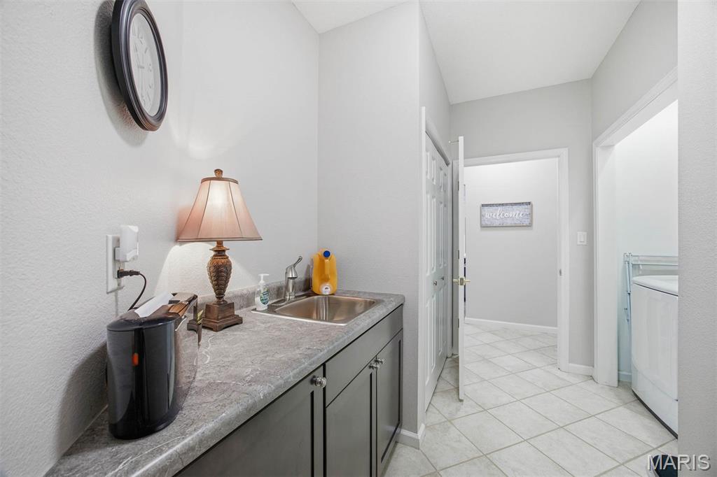 2032 Bluebird Lane Highland, IL 62249 - Photo 27 of 62