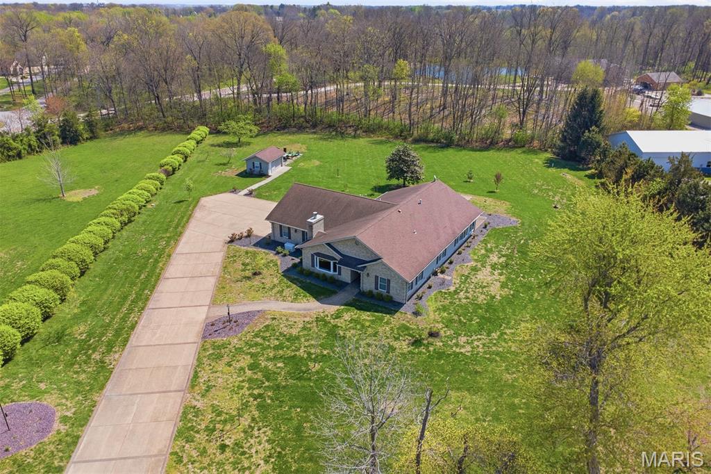 2032 Bluebird Lane Highland, IL 62249 - Photo 47 of 62
