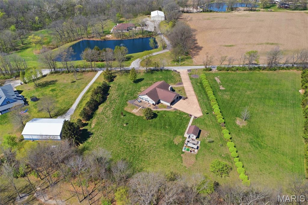 2032 Bluebird Lane Highland, IL 62249 - Photo 53 of 62