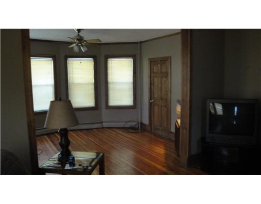 19 Jacob Lane Woonsocket, RI 02895 - Photo 4 of 4 Living Room.