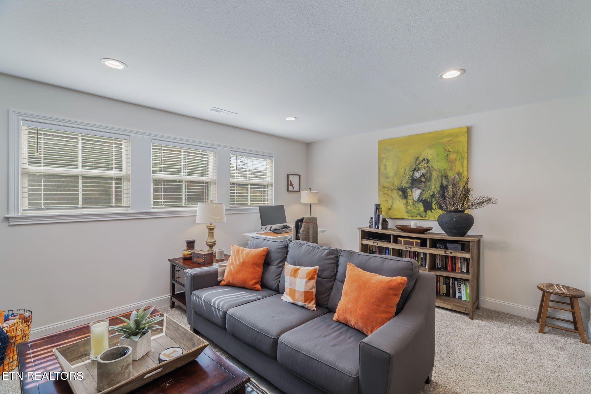 1146 Madison Oaks Road Knoxville, TN 37924 - Photo 36 of 48 a living room with furniture and a window