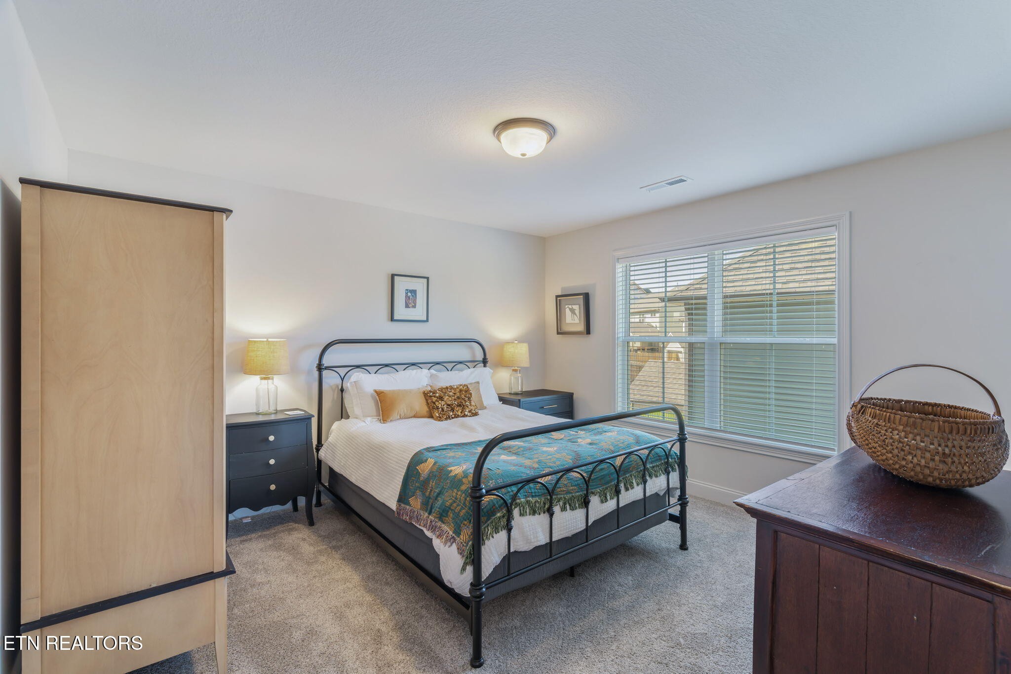 1146 Madison Oaks Road Knoxville, TN 37924 - Photo 38 of 48 a bedroom with a bed and a window