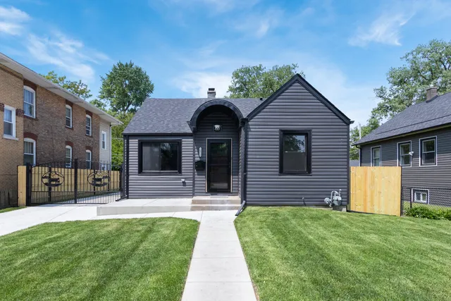 $275,000 | 16910 Lincoln Street, Hazel Crest, IL 60429