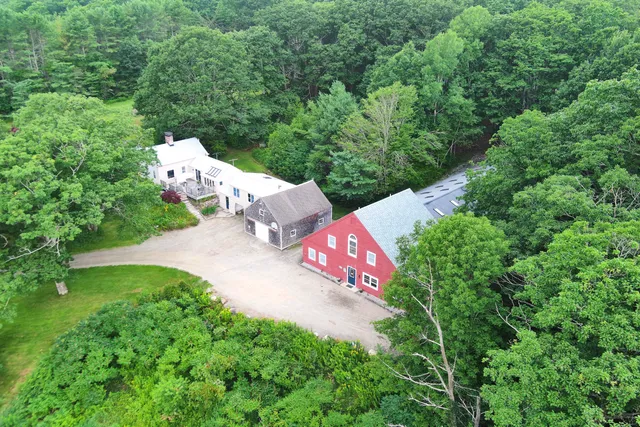 $850,000 | 579 Alford Lake Road, Hope, ME 04847