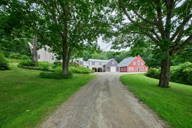 $850,000 | 579 Alford Lake Road, Hope, ME 04847