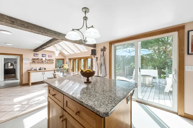 $850,000 | 579 Alford Lake Road, Hope, ME 04847