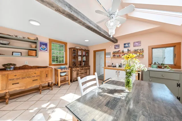 $850,000 | 579 Alford Lake Road, Hope, ME 04847